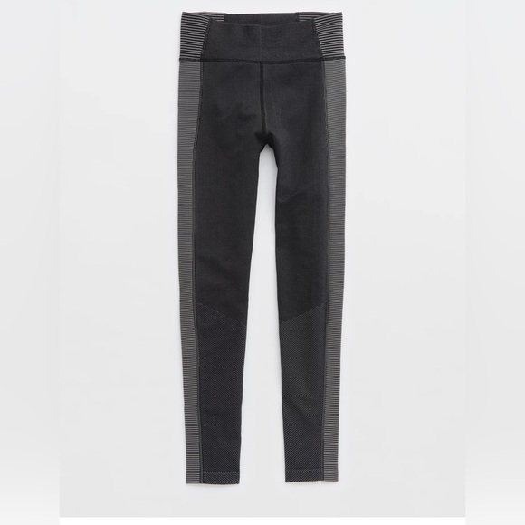 Offline by Aerie - Picture 6 of 11